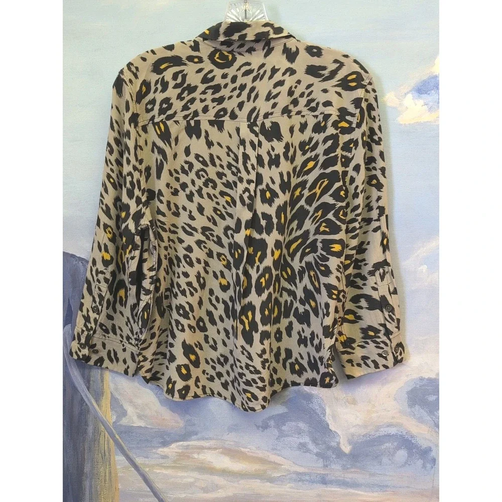 Equipment Femme M Silk Leopard Print Blouse In Fawn